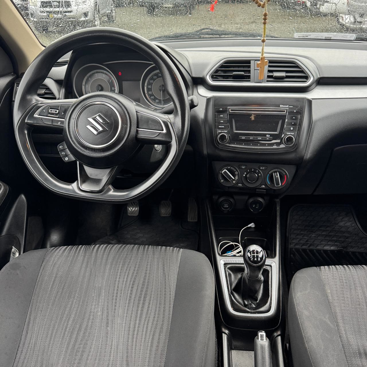 Suzuki Dzire — foto 10 de 11