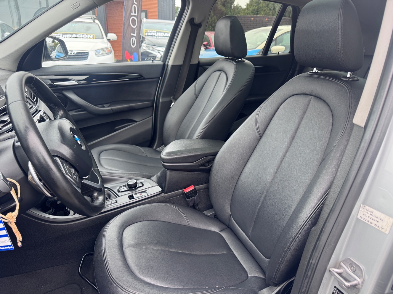 BMW X1 — foto 8 de 14