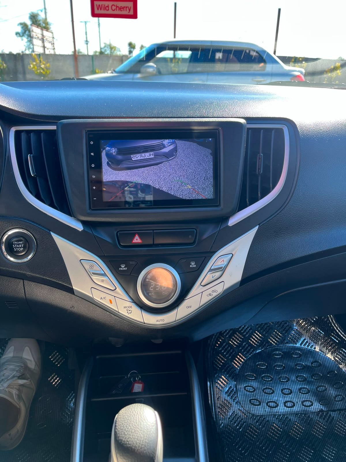 Suzuki Baleno — foto 6 de 14