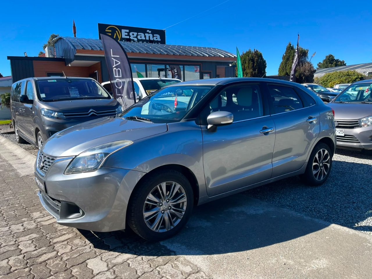 Suzuki Baleno — foto 13 de 14