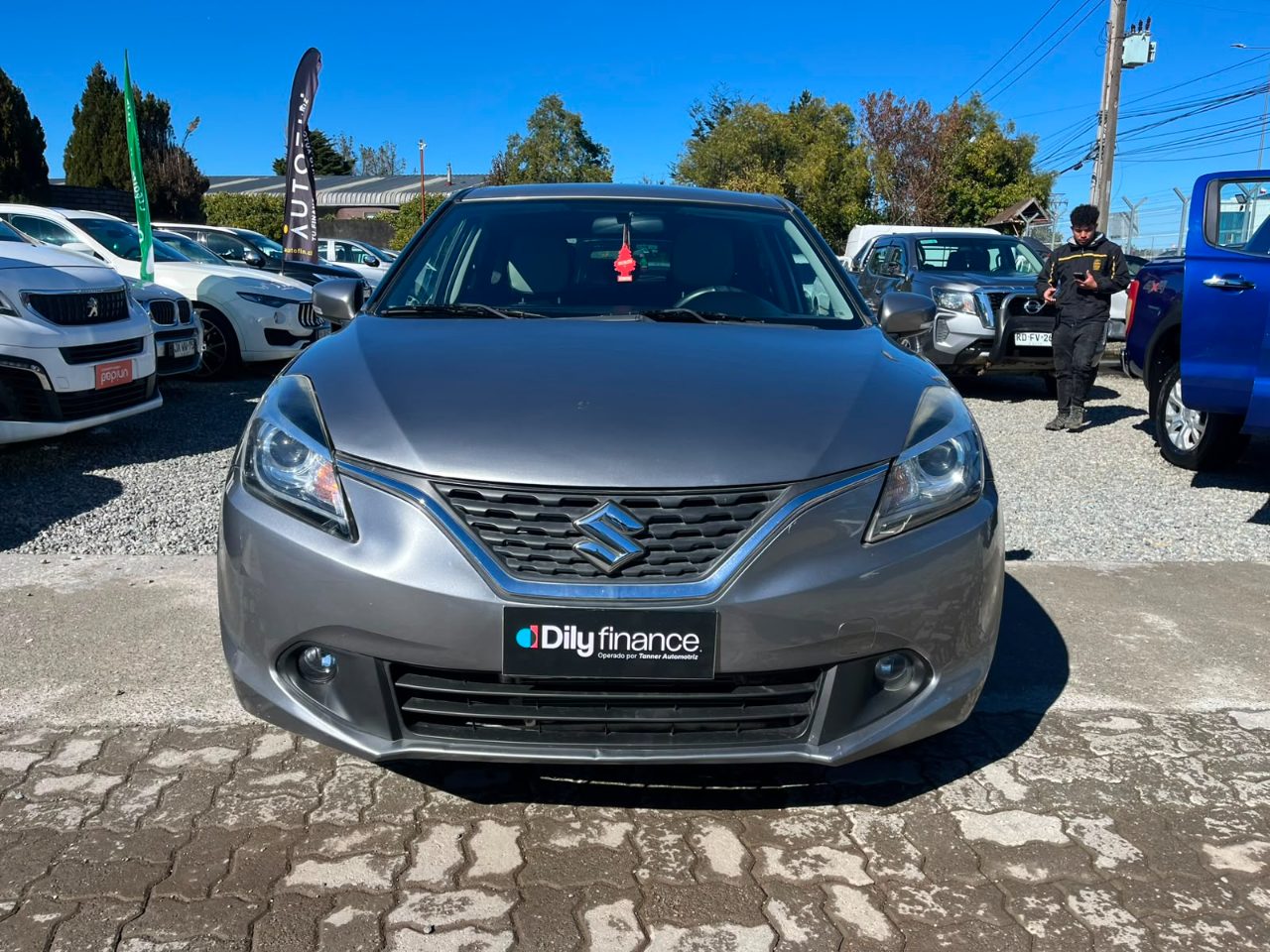 Suzuki Baleno — foto 14 de 14