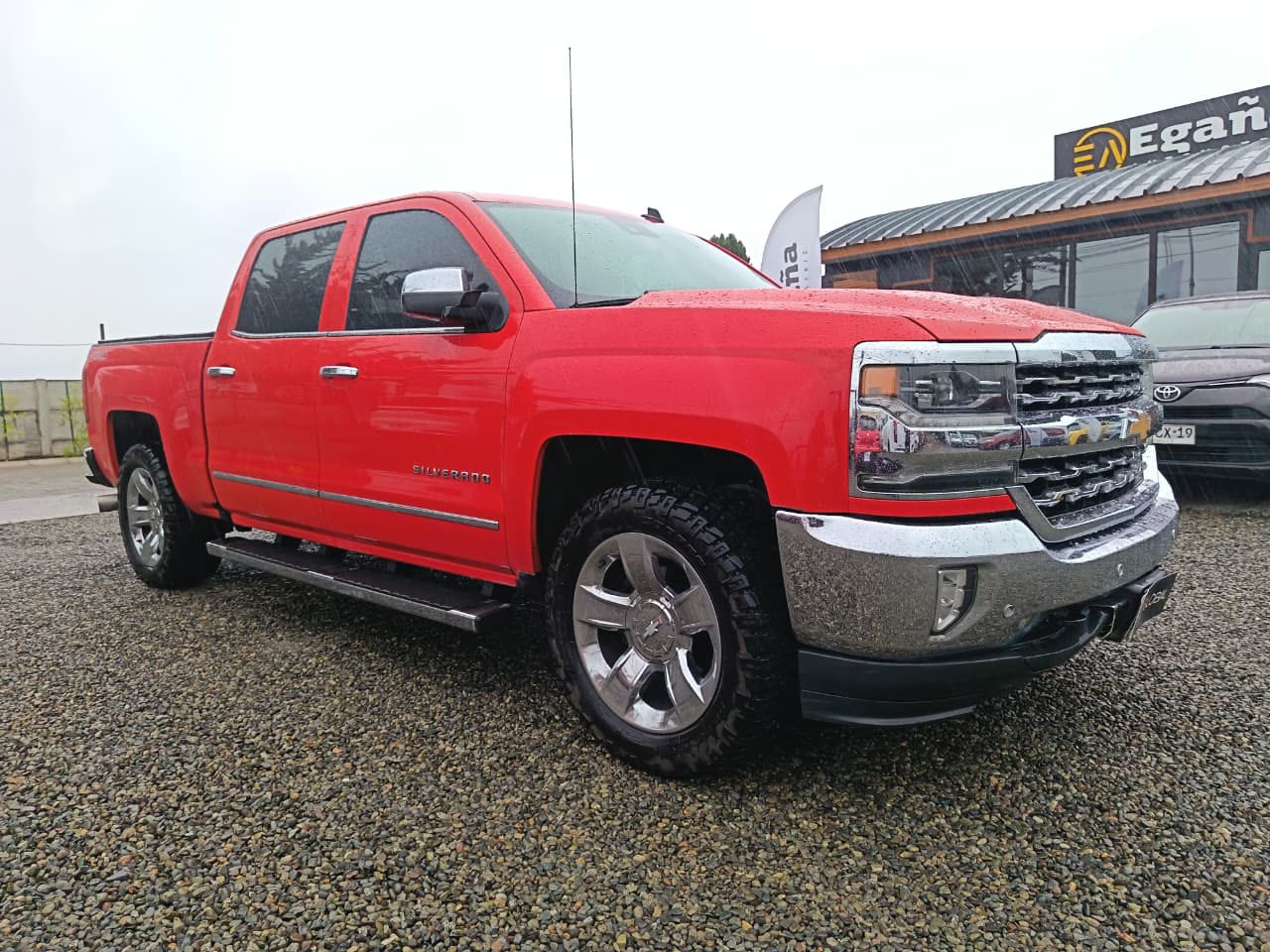 Chevrolet Silverado — foto 7 de 13