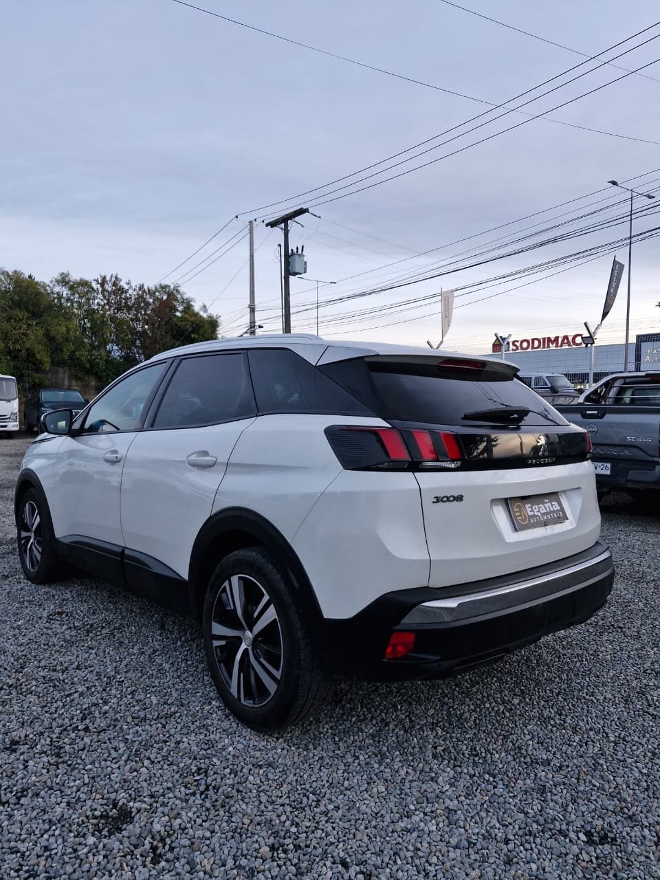 Peugeot 3008 — foto 6 de 14