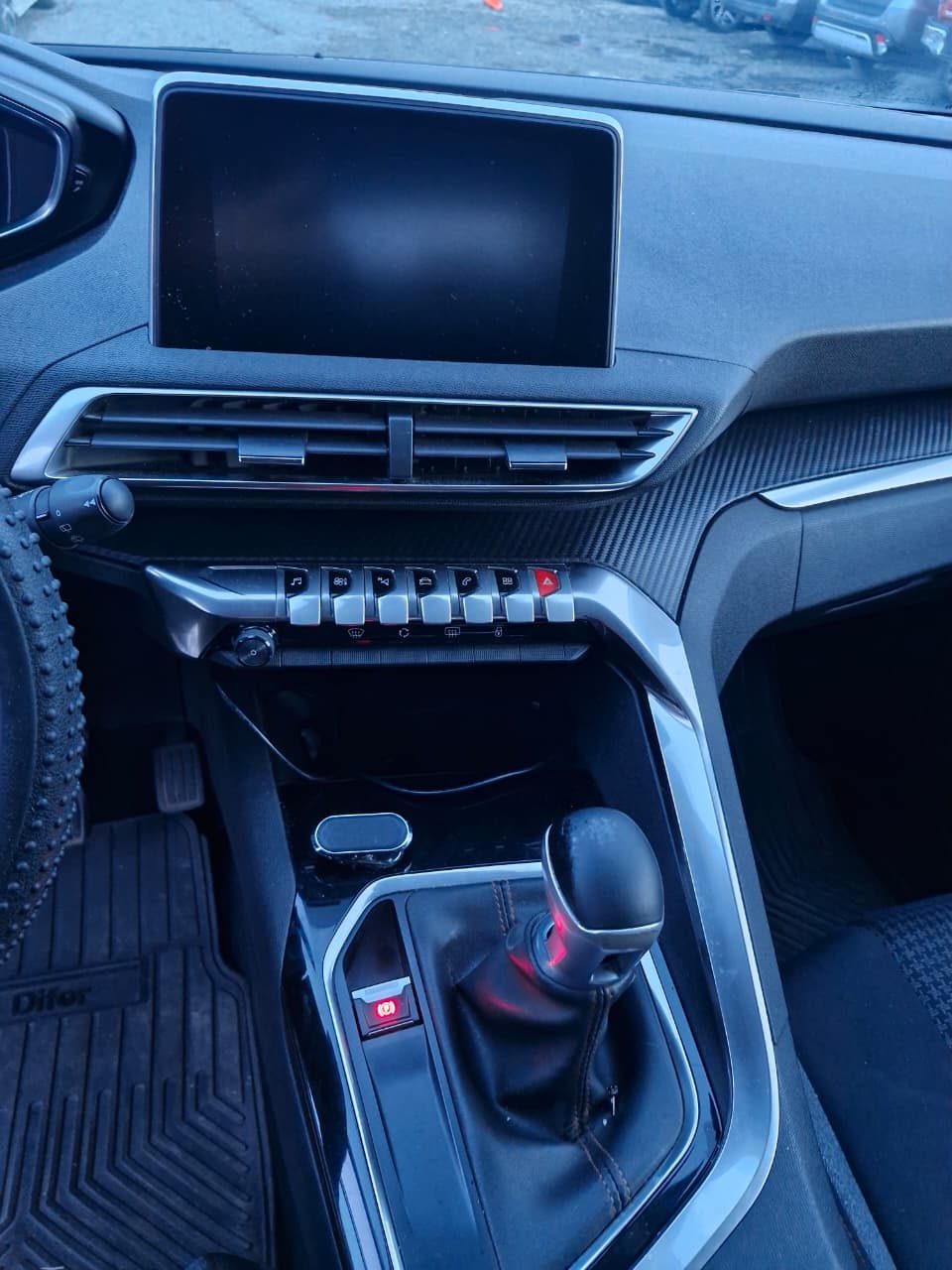 Peugeot 3008 — foto 8 de 14