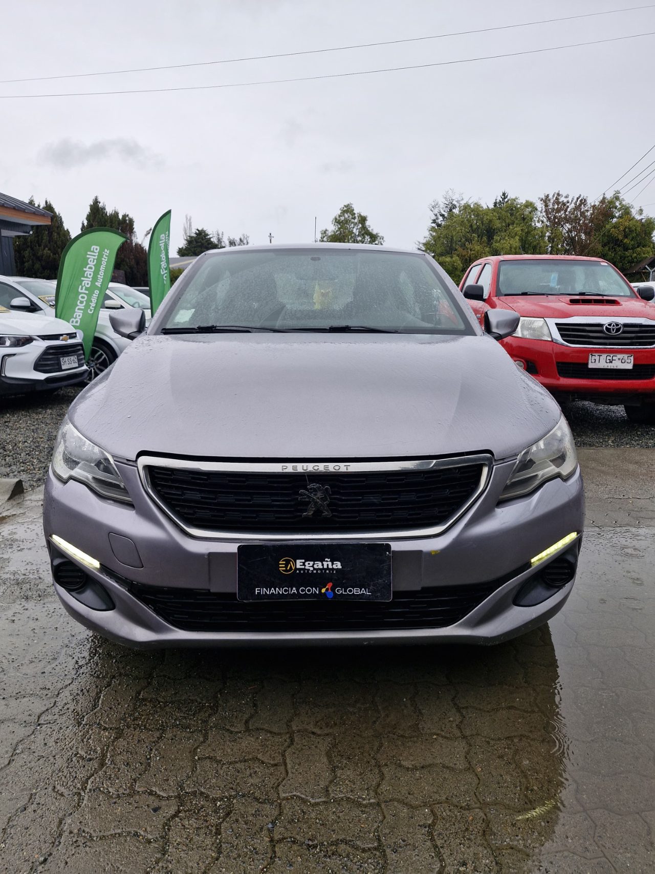 Peugeot 301 Active Hdi — foto 5 de 8