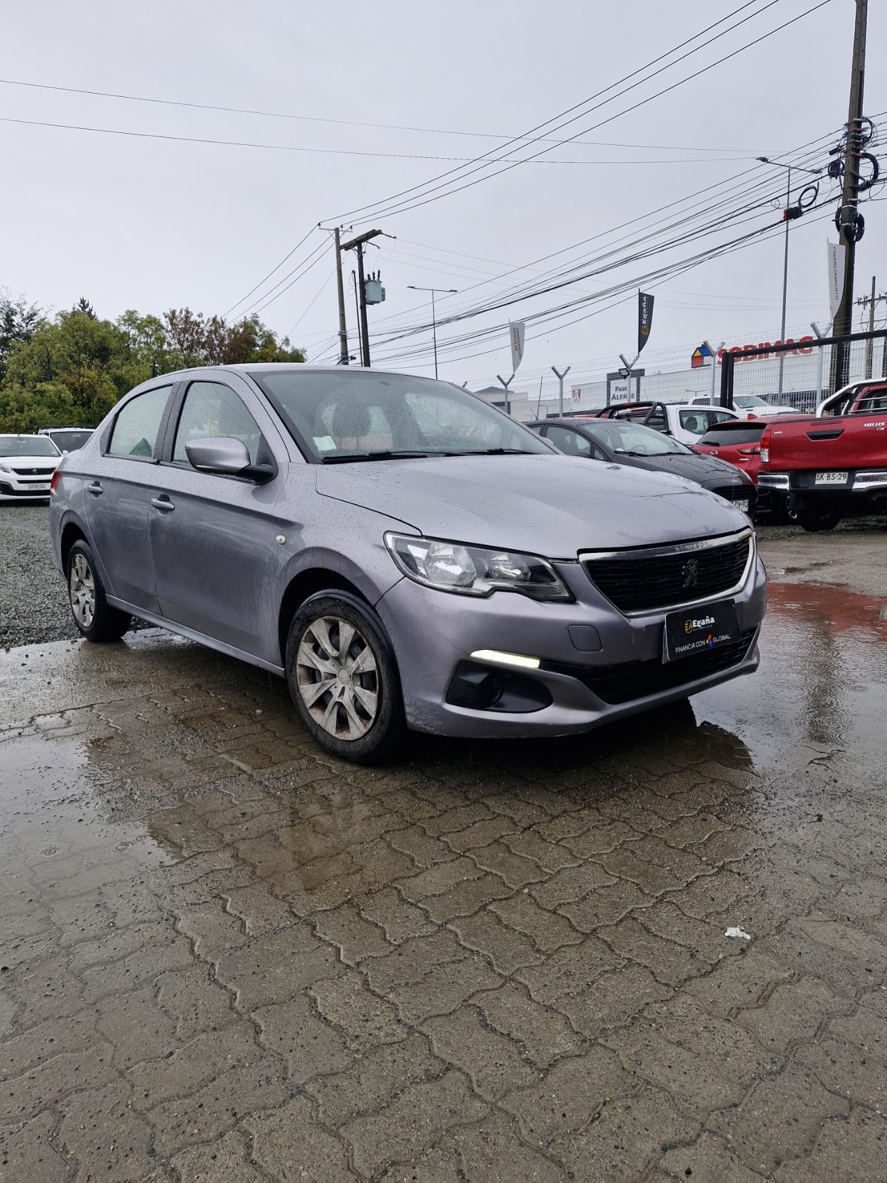 Peugeot 301 Active Hdi — foto 6 de 8