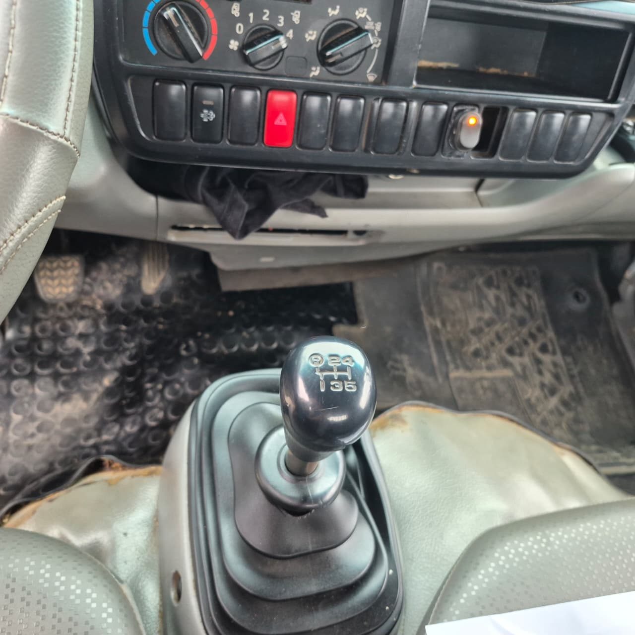 Hino Xzu — foto 2 de 11