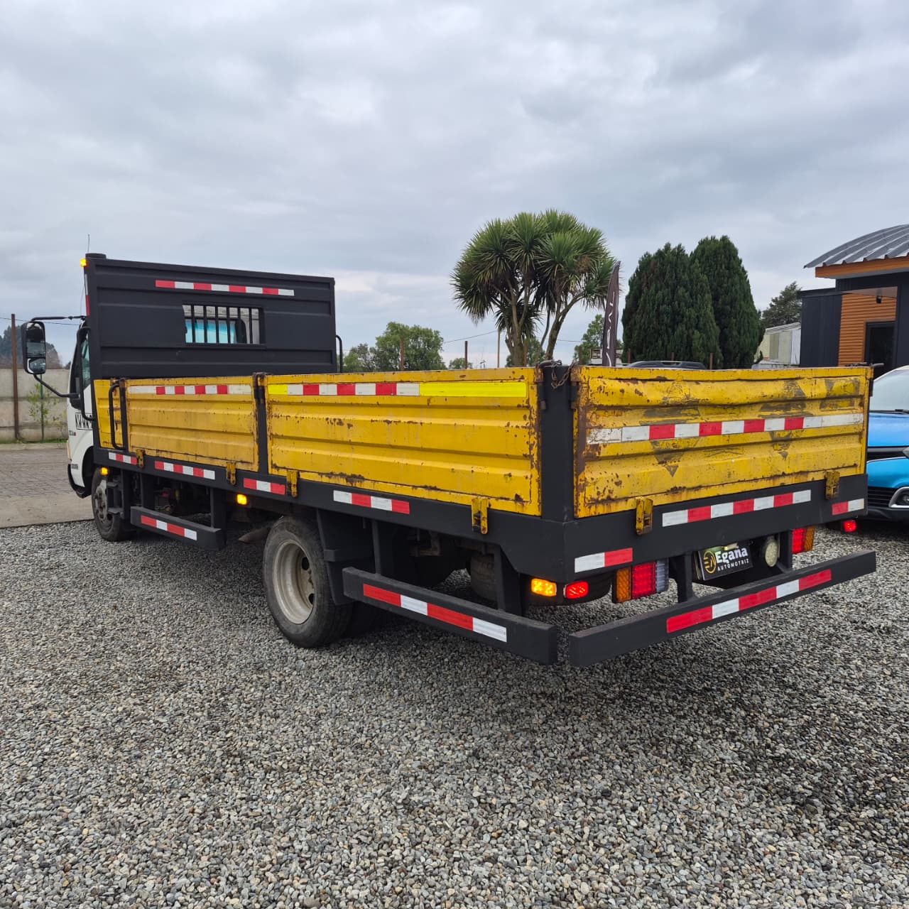 Hino Xzu — foto 7 de 11