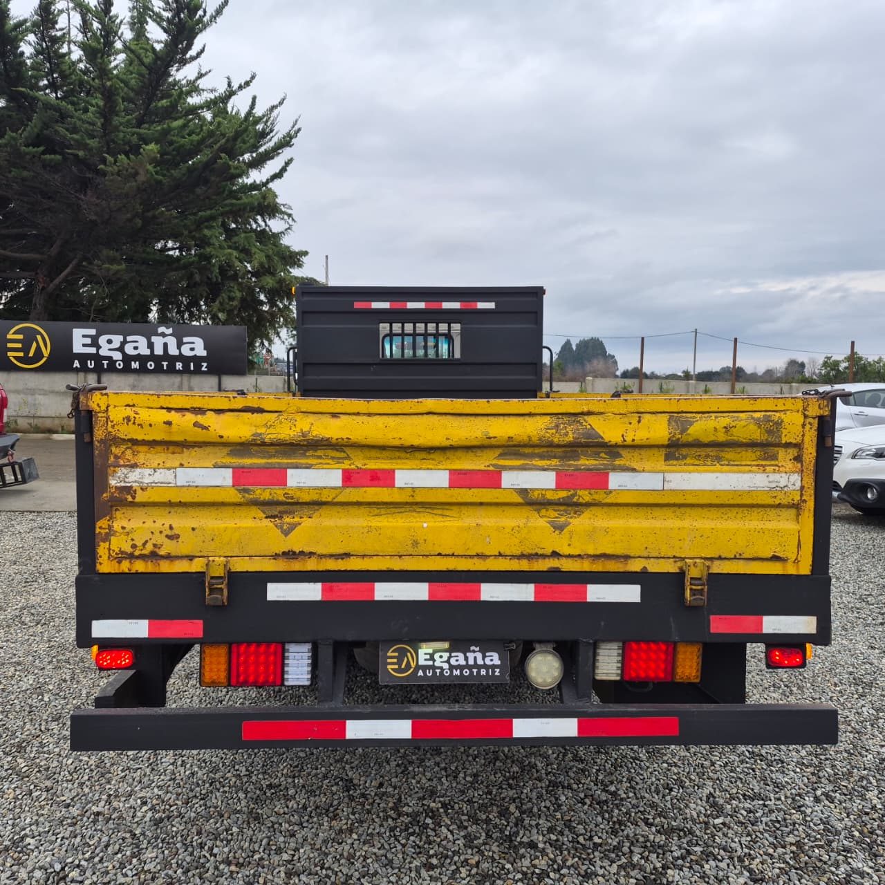 Hino Xzu — foto 9 de 11