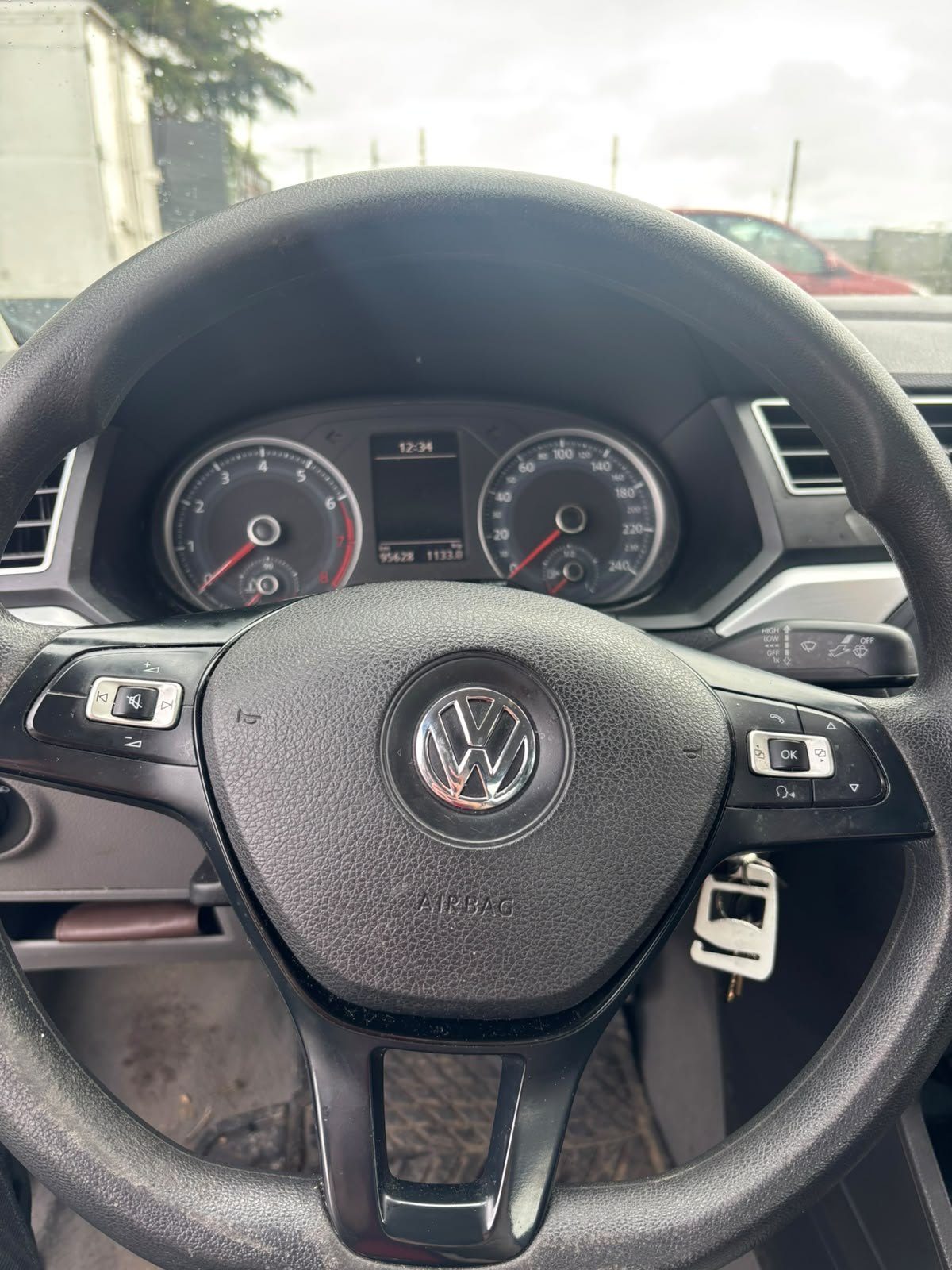 Volkswagen Voyage — foto 11 de 14