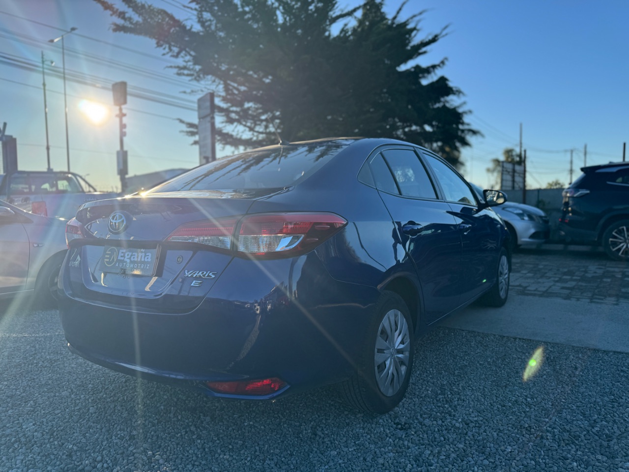 Toyota Yaris — foto 4 de 12