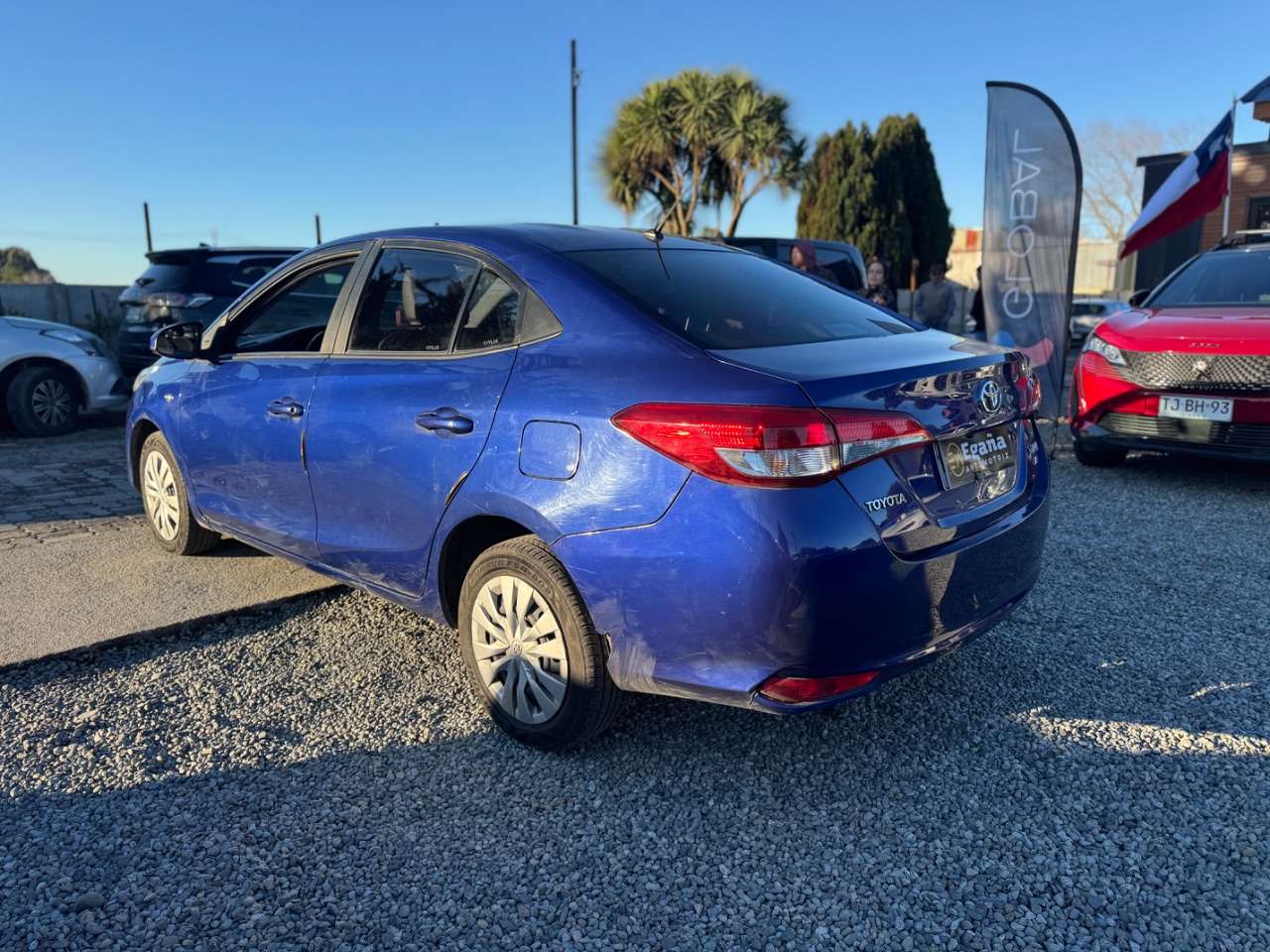 Toyota Yaris — foto 6 de 12