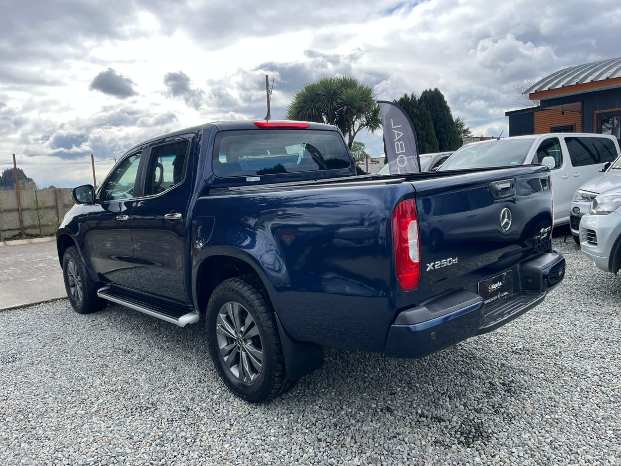 Mercedes-Benz X250 — foto 4 de 15