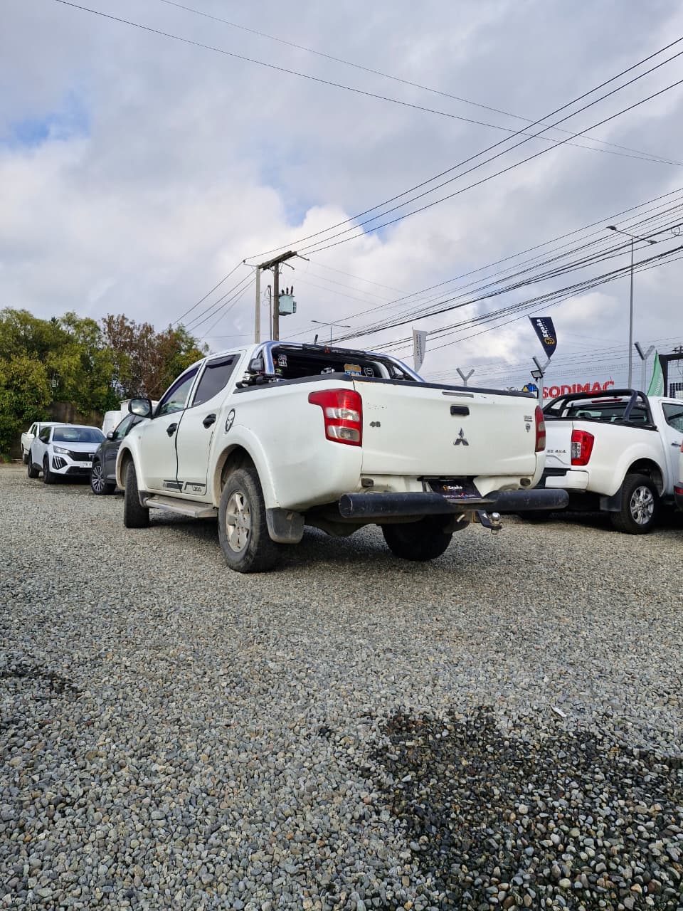 Mitsubishi L200 Work — foto 2 de 7