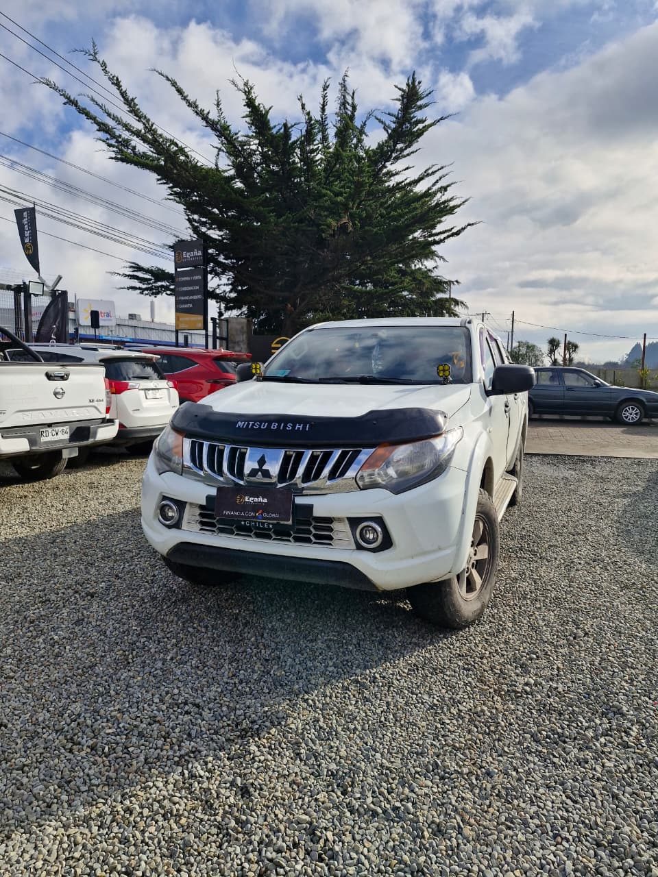 Mitsubishi L200 Work — foto 7 de 7