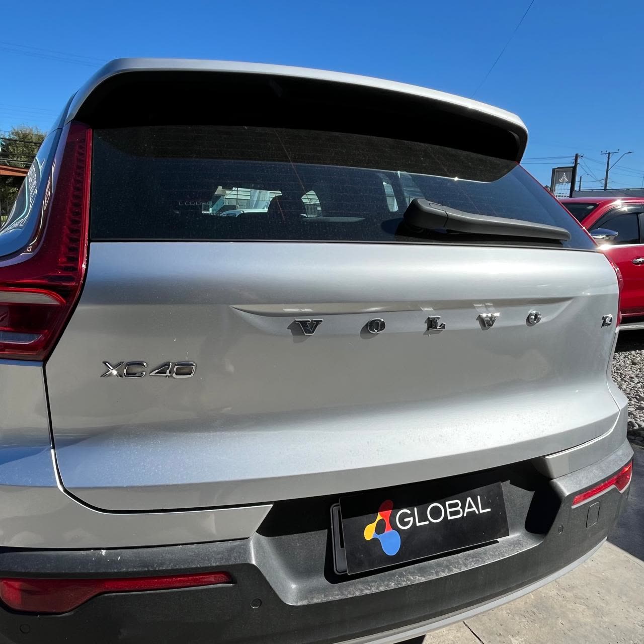 Volvo Xc40 — foto 5 de 15