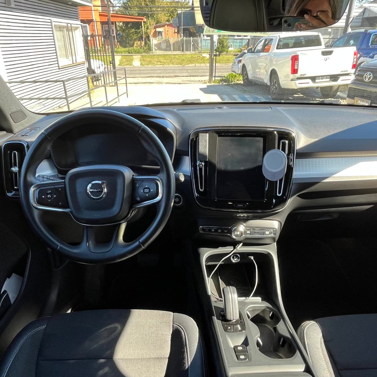 Volvo Xc40 — foto 7 de 15