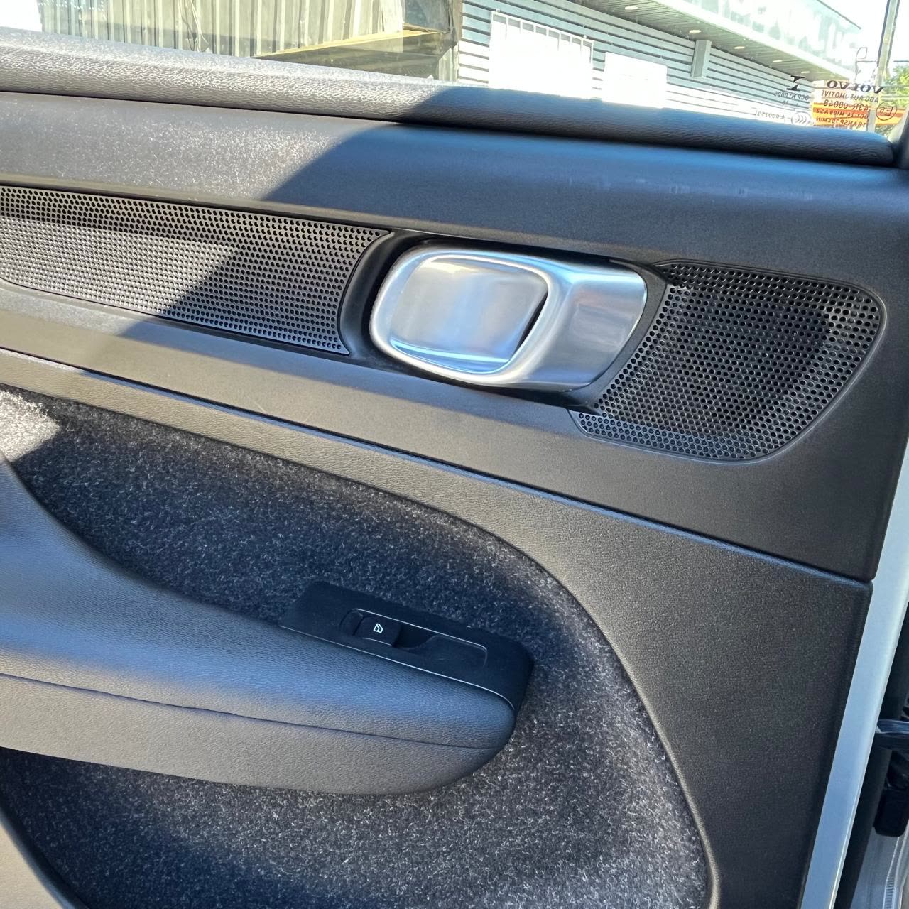 Volvo Xc40 — foto 8 de 15