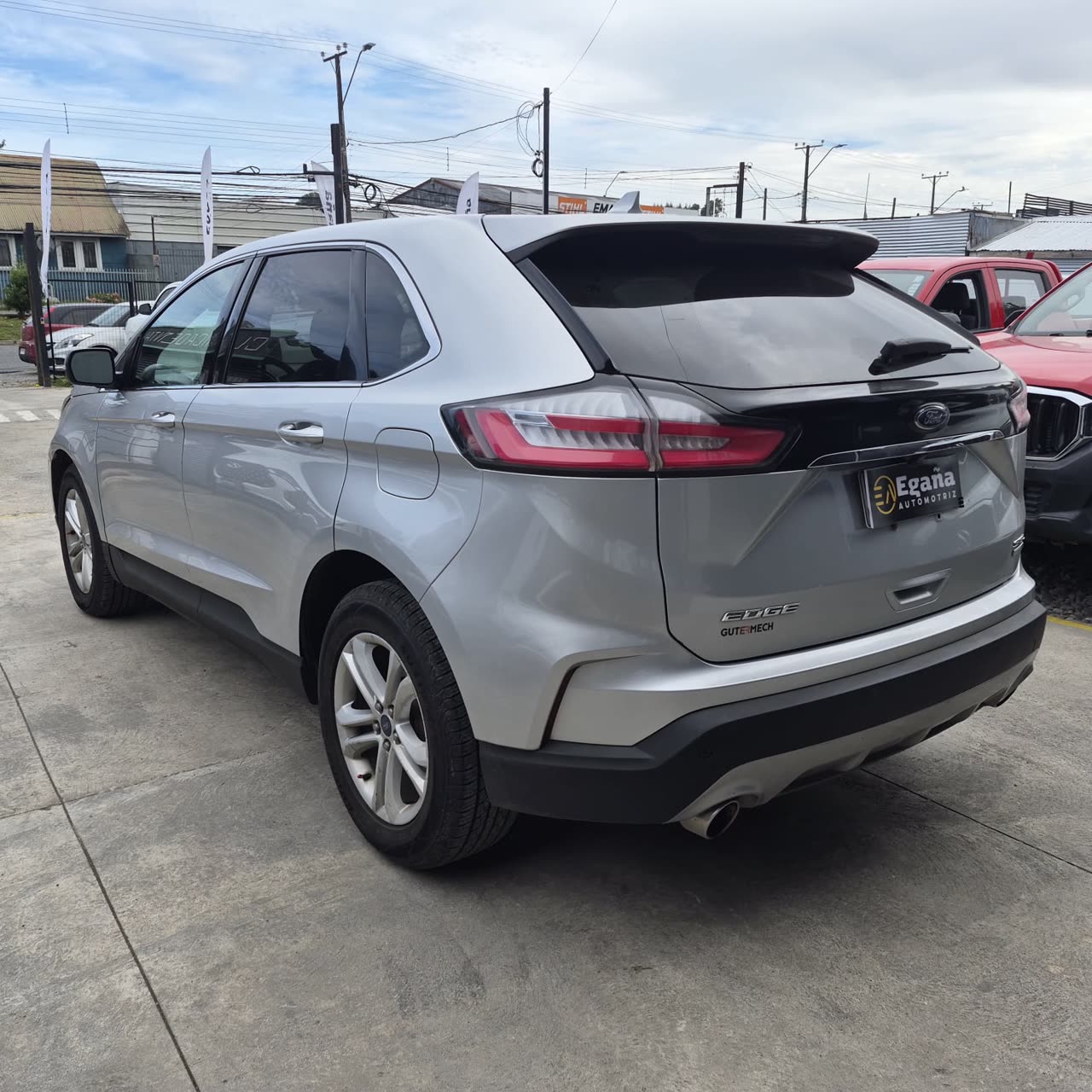 Ford Edge — foto 3 de 13
