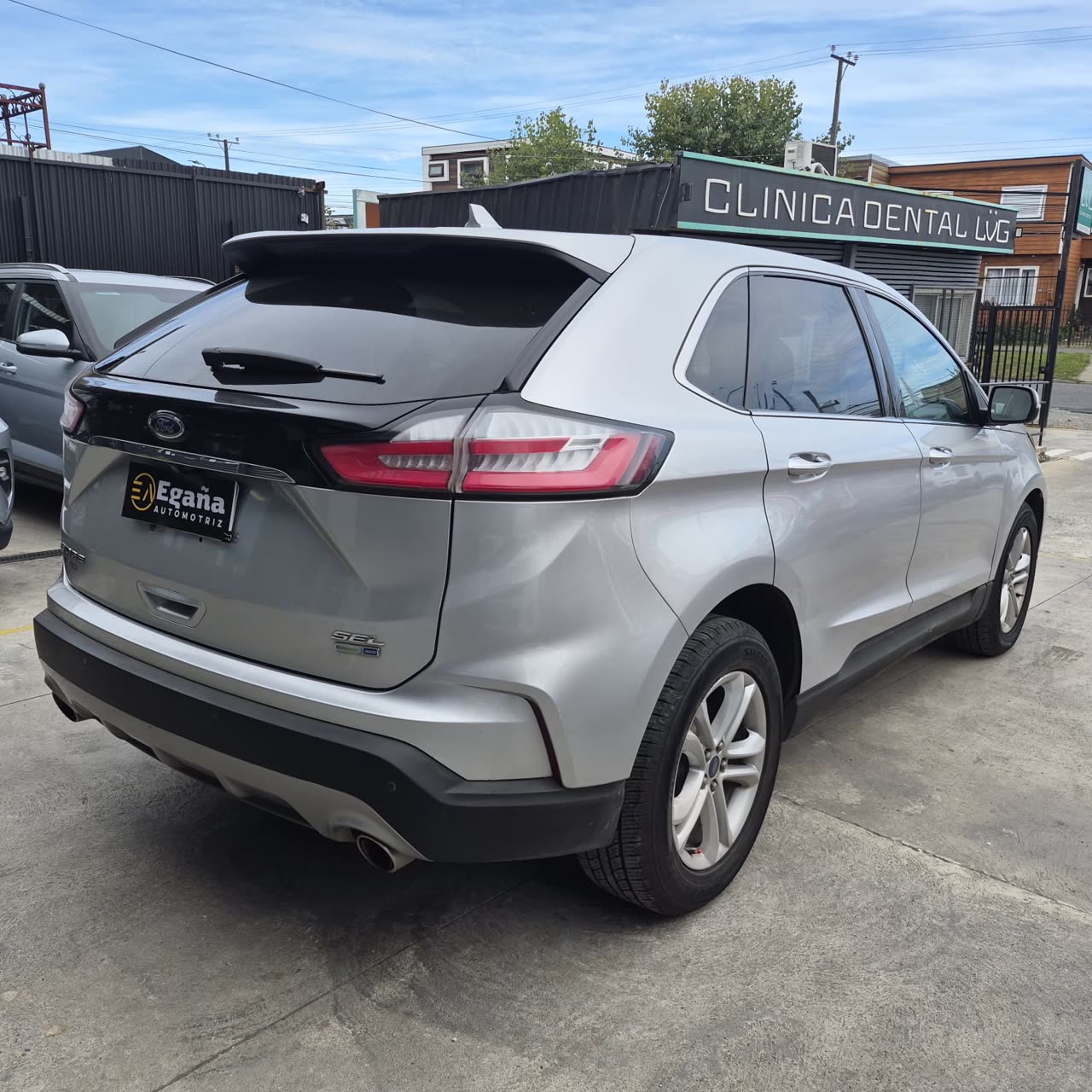 Ford Edge — foto 7 de 13