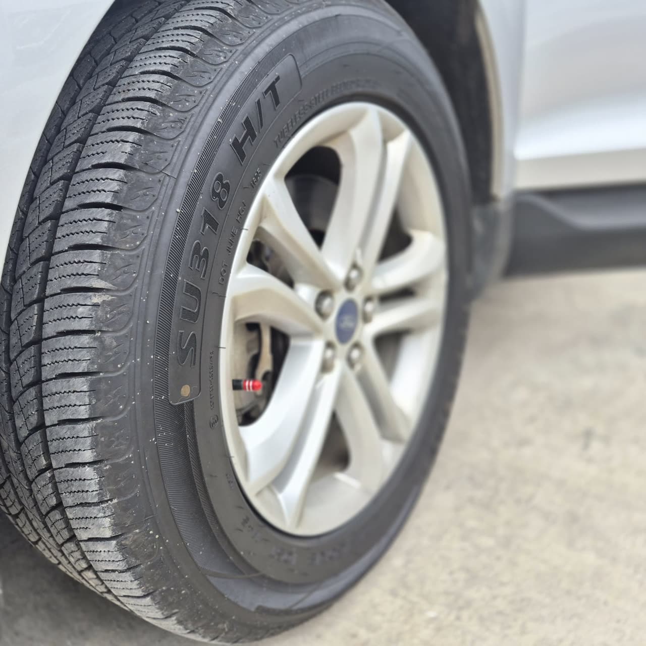 Ford Edge — foto 12 de 13