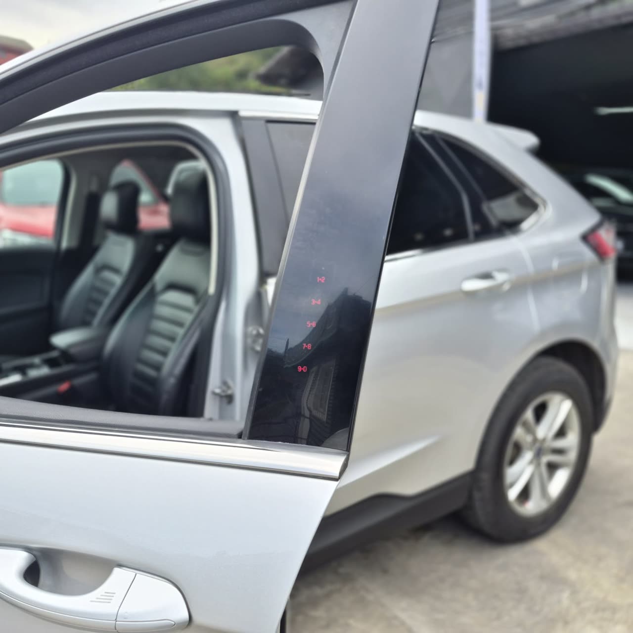 Ford Edge — foto 13 de 13