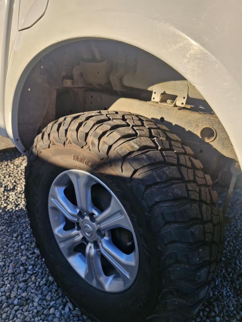 Nissan Np300 — foto 13 de 15