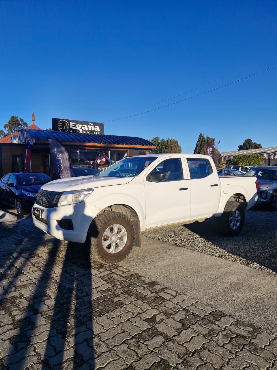 Nissan Np300 — foto 14 de 15