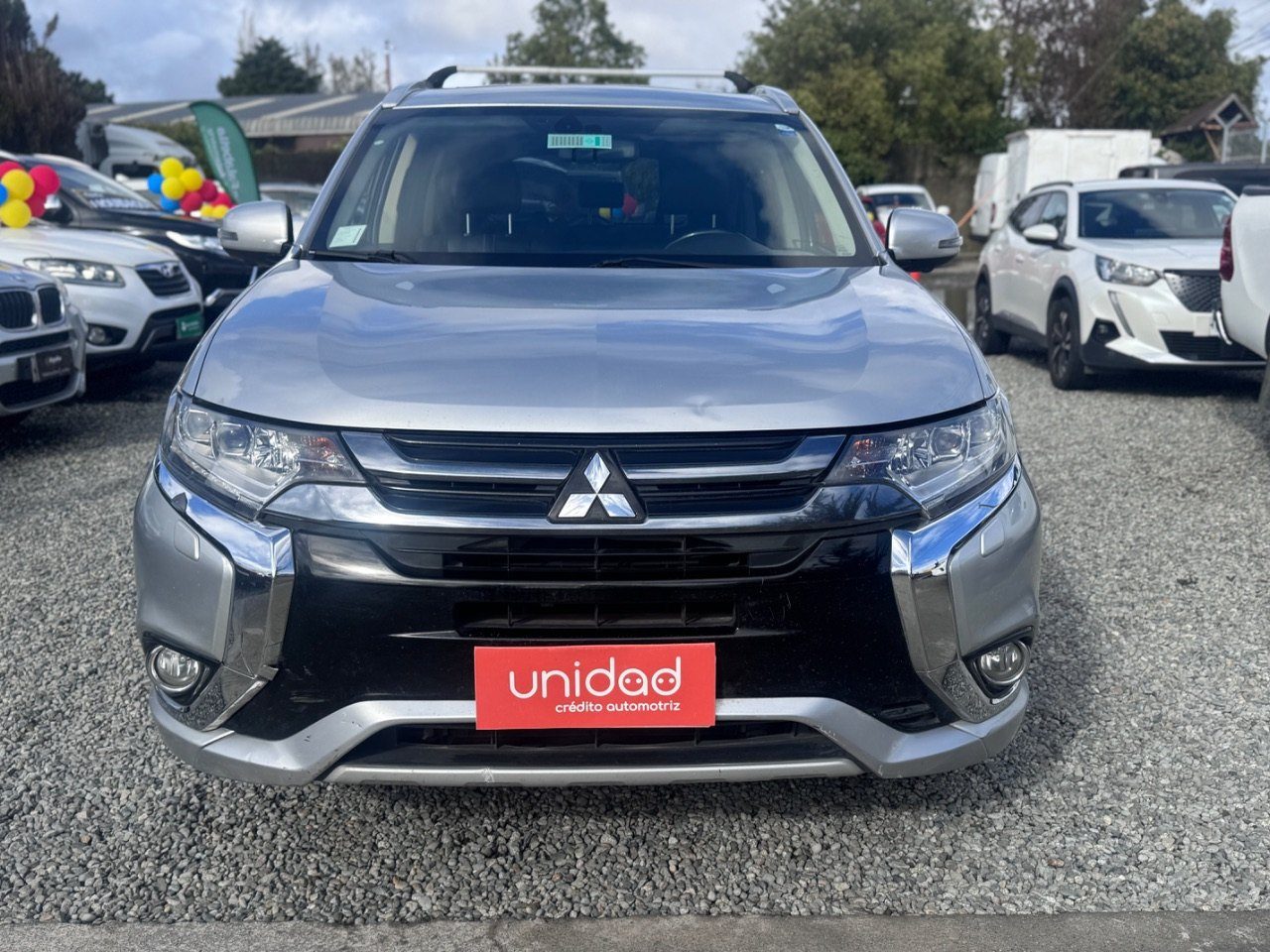 Mitsubishi Outlander — foto 2 de 13