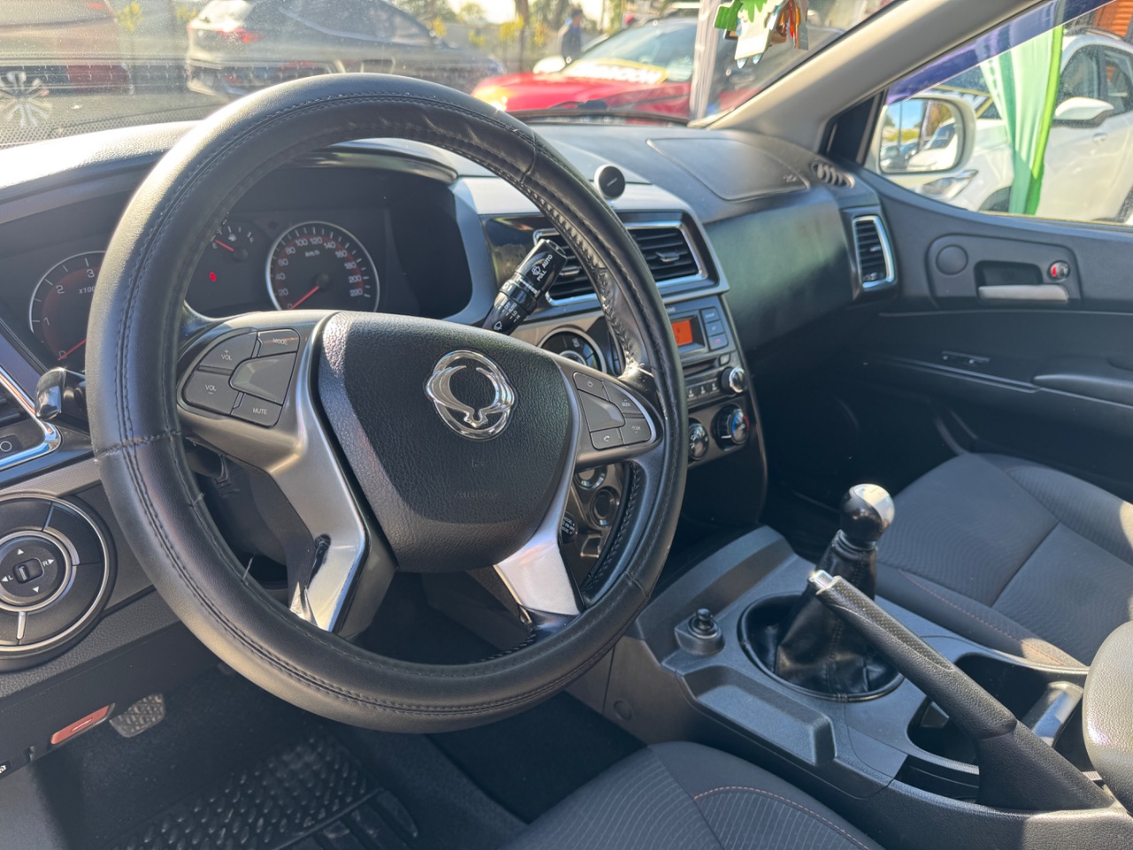 SsangYong Actyon Sport — foto 8 de 12