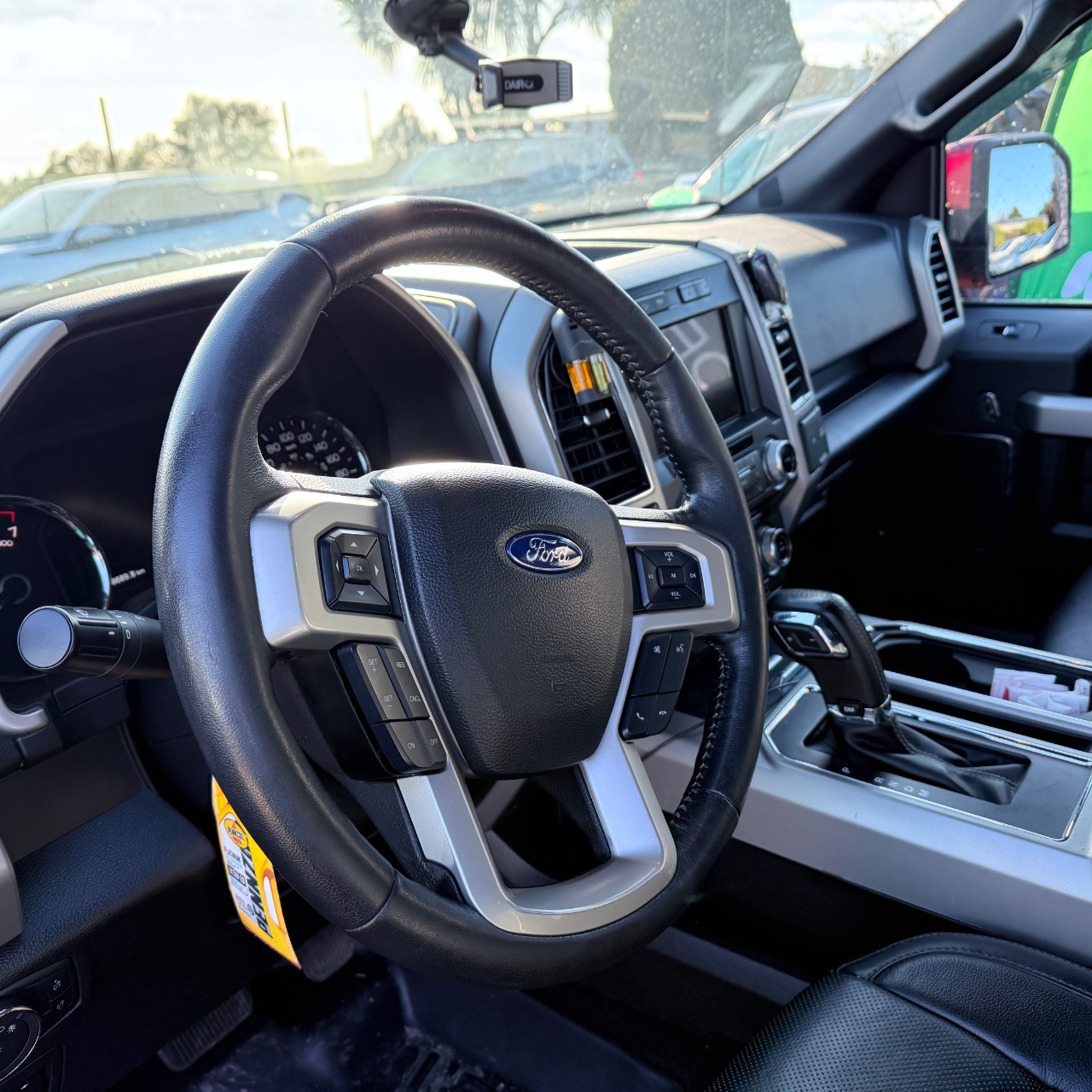 Ford F150 Lariat — foto 8 de 10