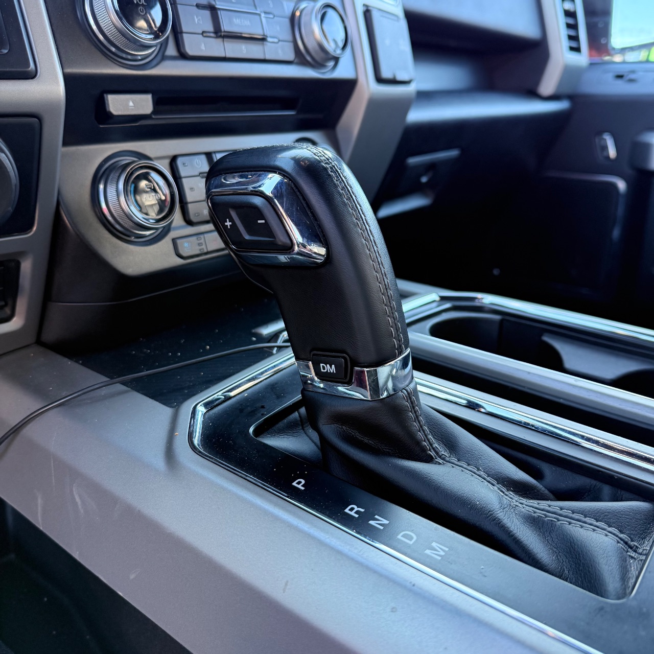 Ford F150 Lariat — foto 9 de 10