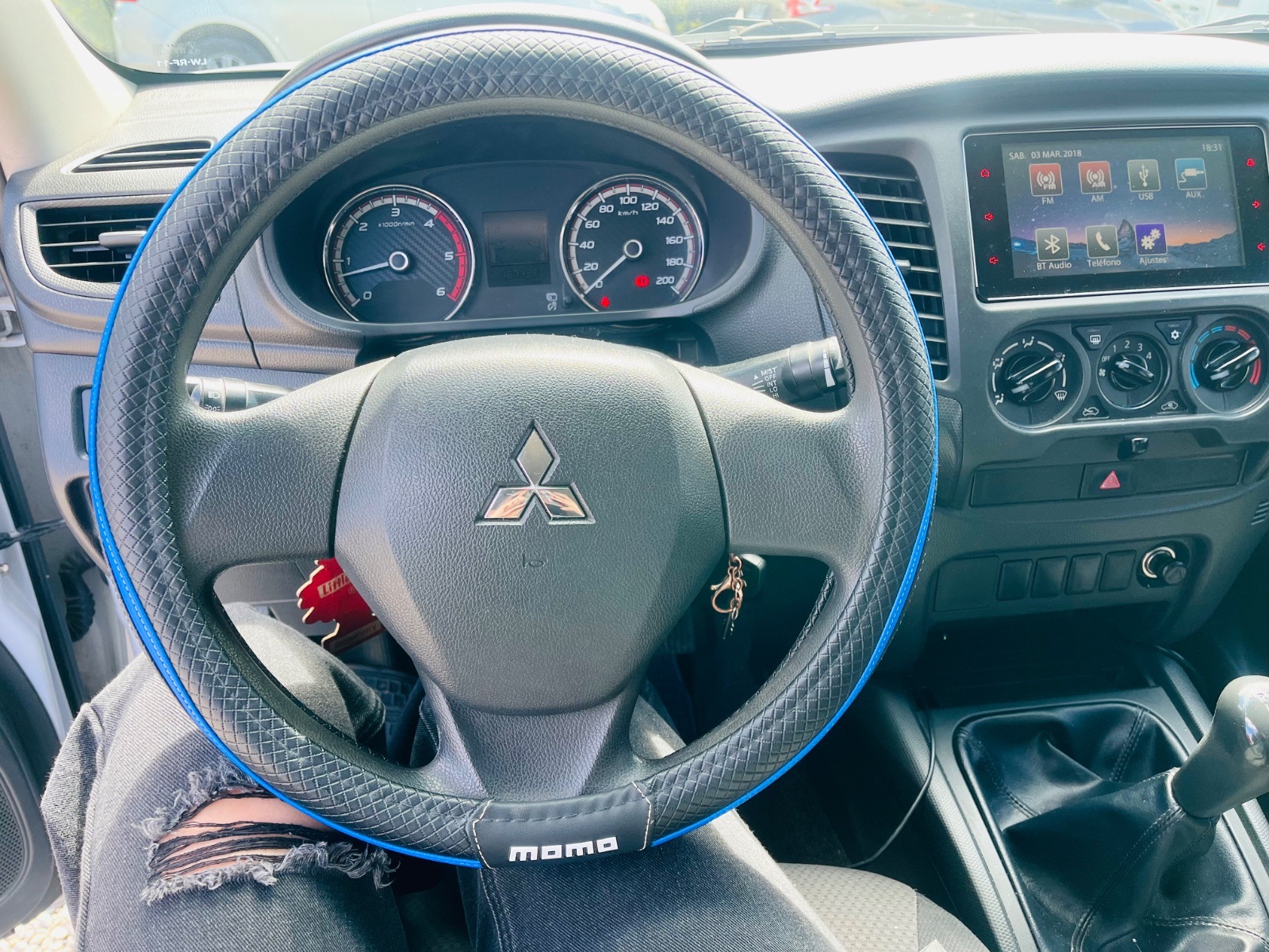 Mitsubishi L200 — foto 3 de 15