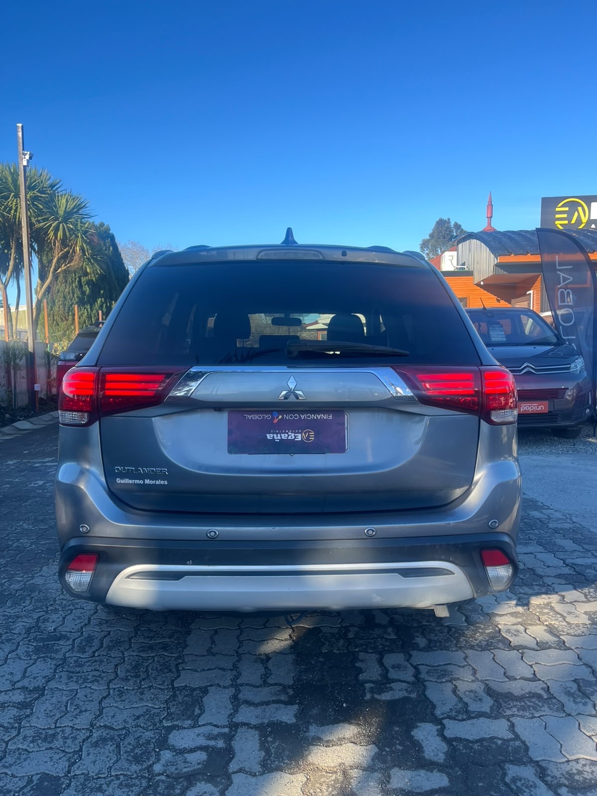 Mitsubishi Outlander — foto 5 de 15