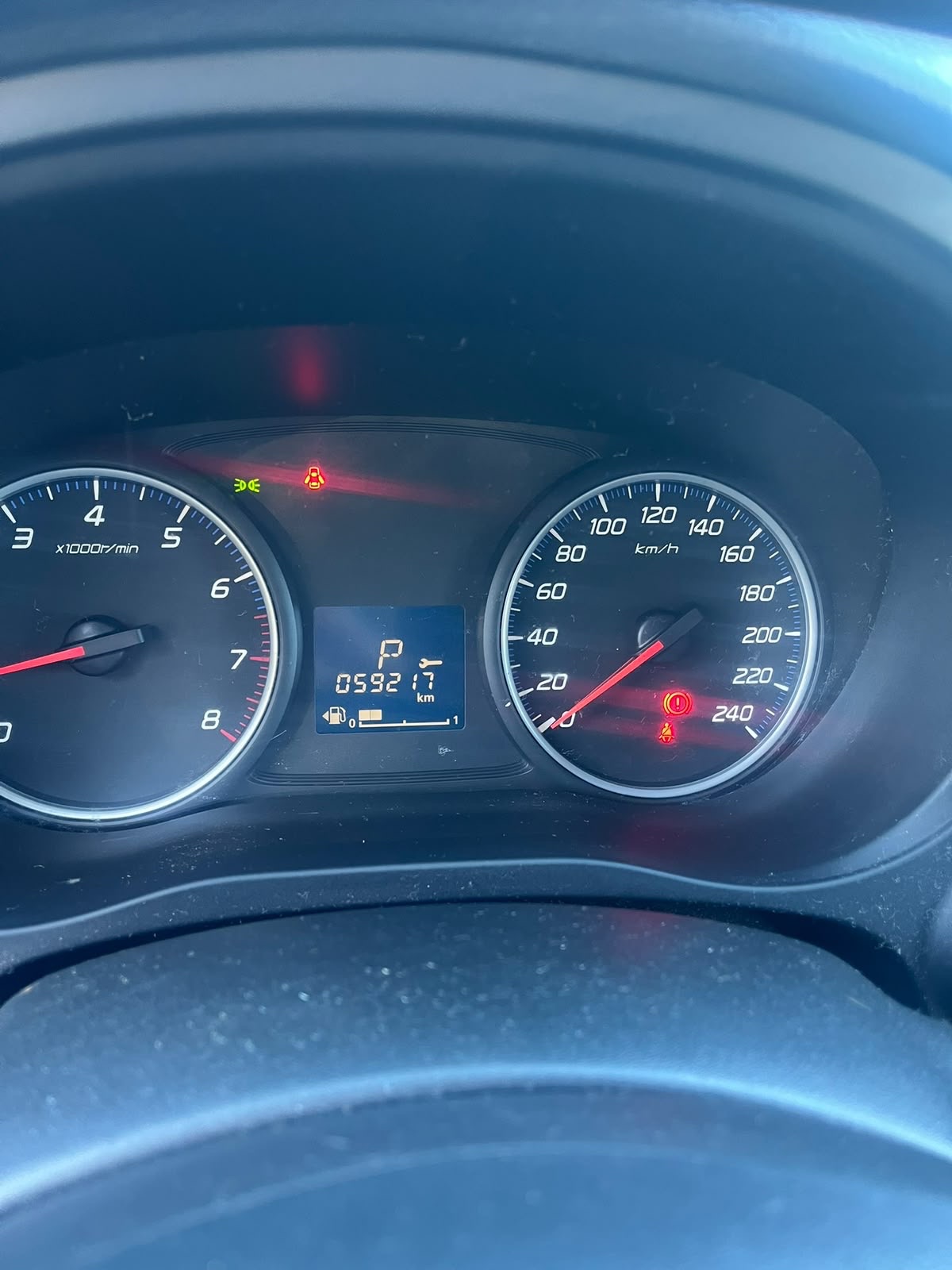 Mitsubishi Outlander — foto 13 de 15
