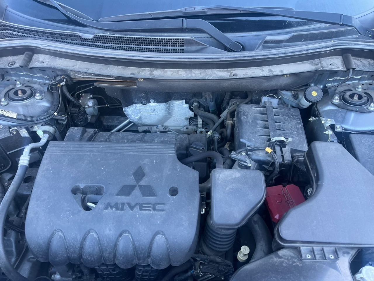 Mitsubishi Outlander — foto 14 de 15