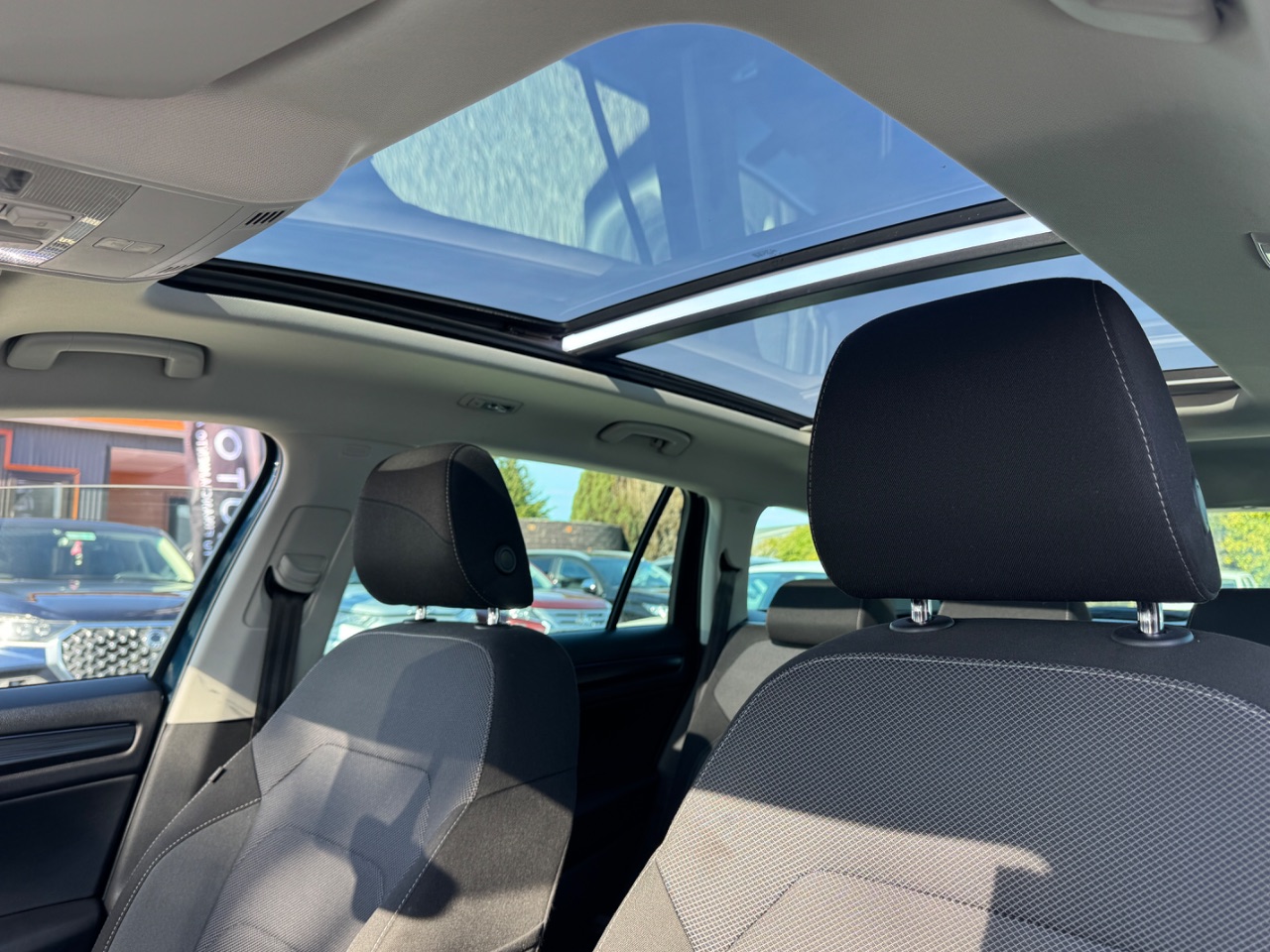 Škoda Kodiaq — foto 10 de 14