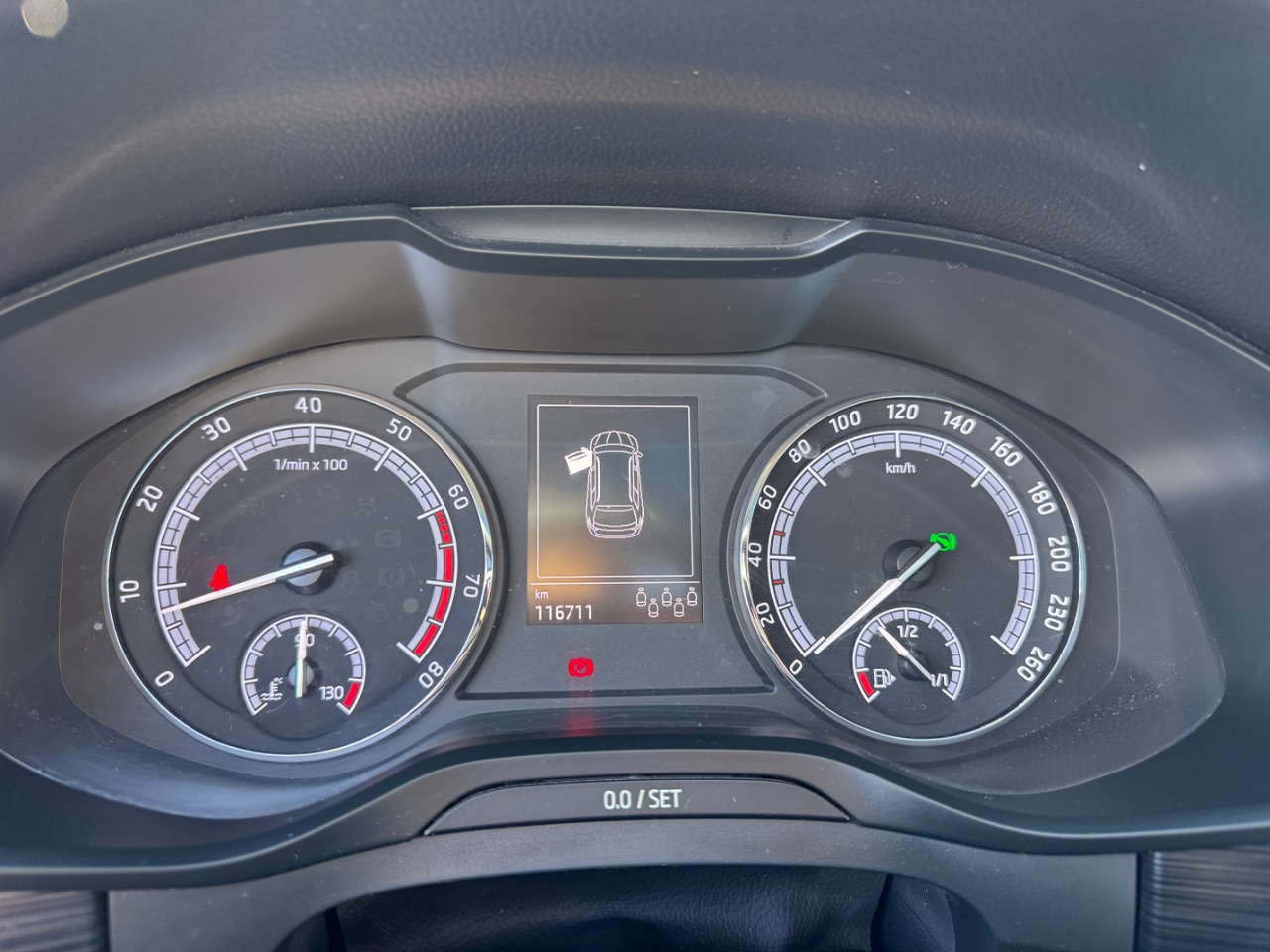 Škoda Kodiaq — foto 14 de 14