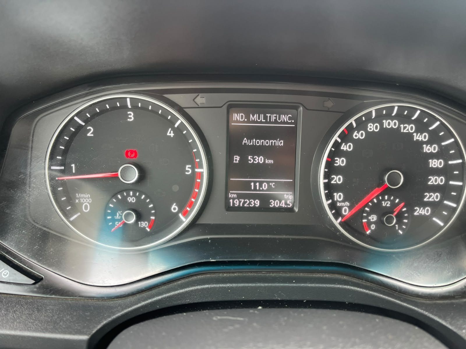 Volkswagen Amarok — foto 11 de 14