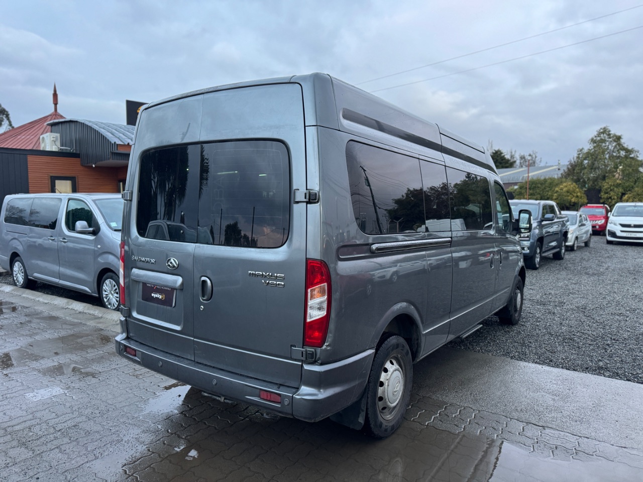 Maxus V80 Minibus 15+1 — foto 4 de 12