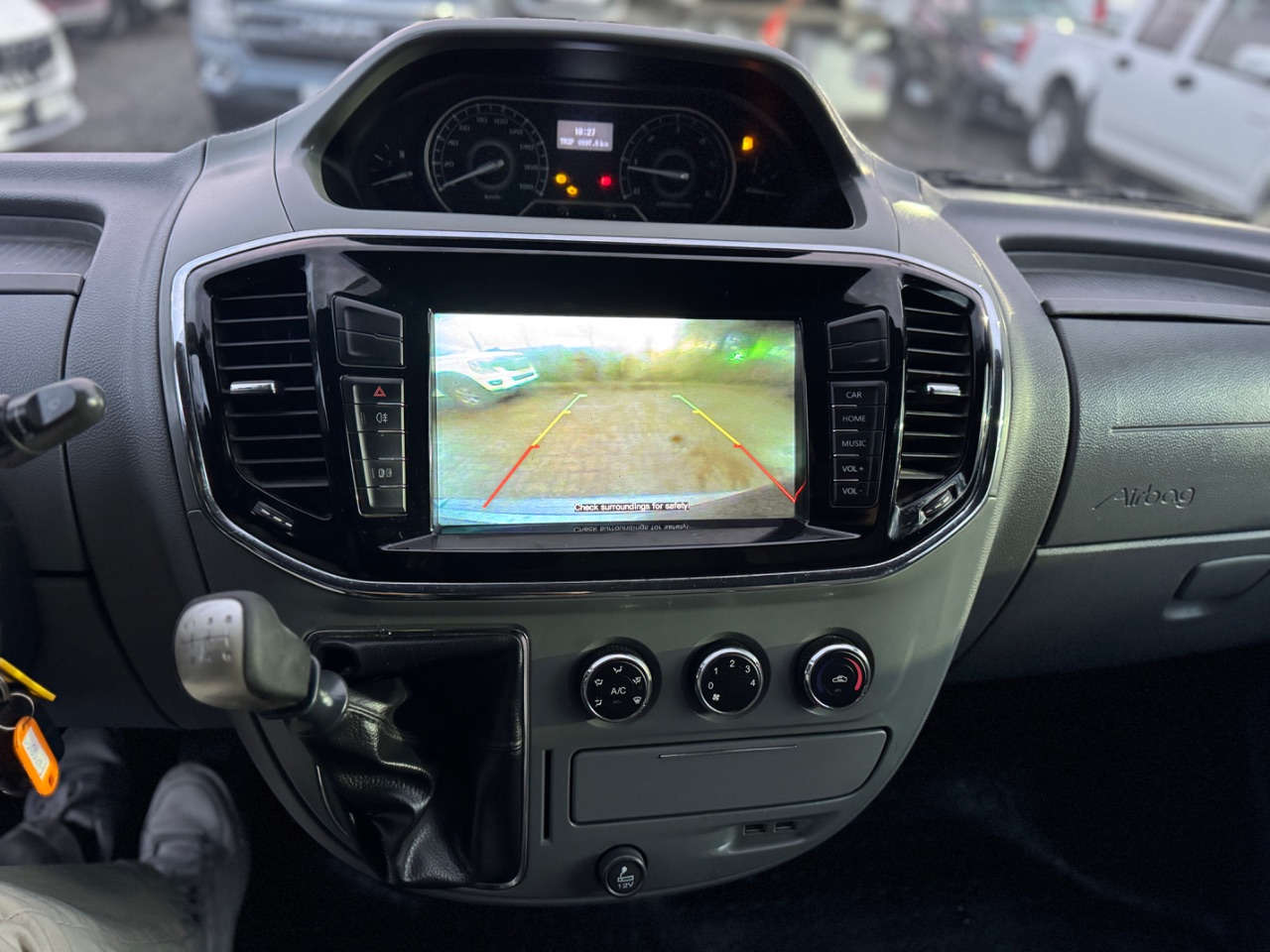Maxus V80 Minibus 15+1 — foto 10 de 12