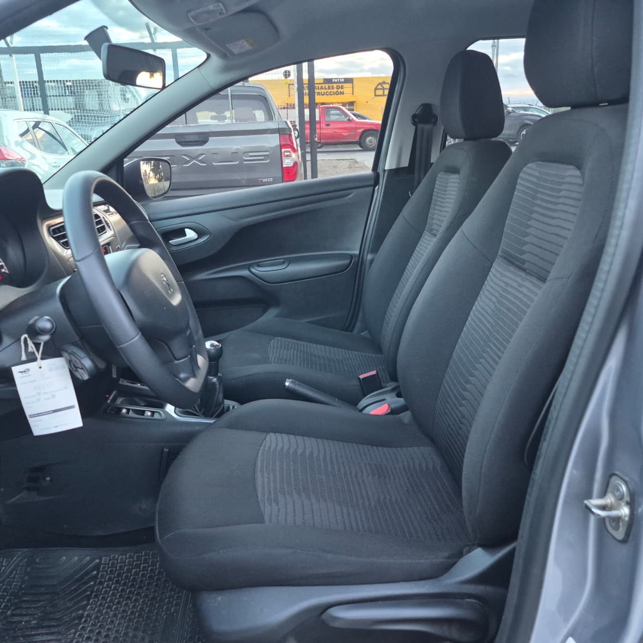Peugeot 301 — foto 11 de 13