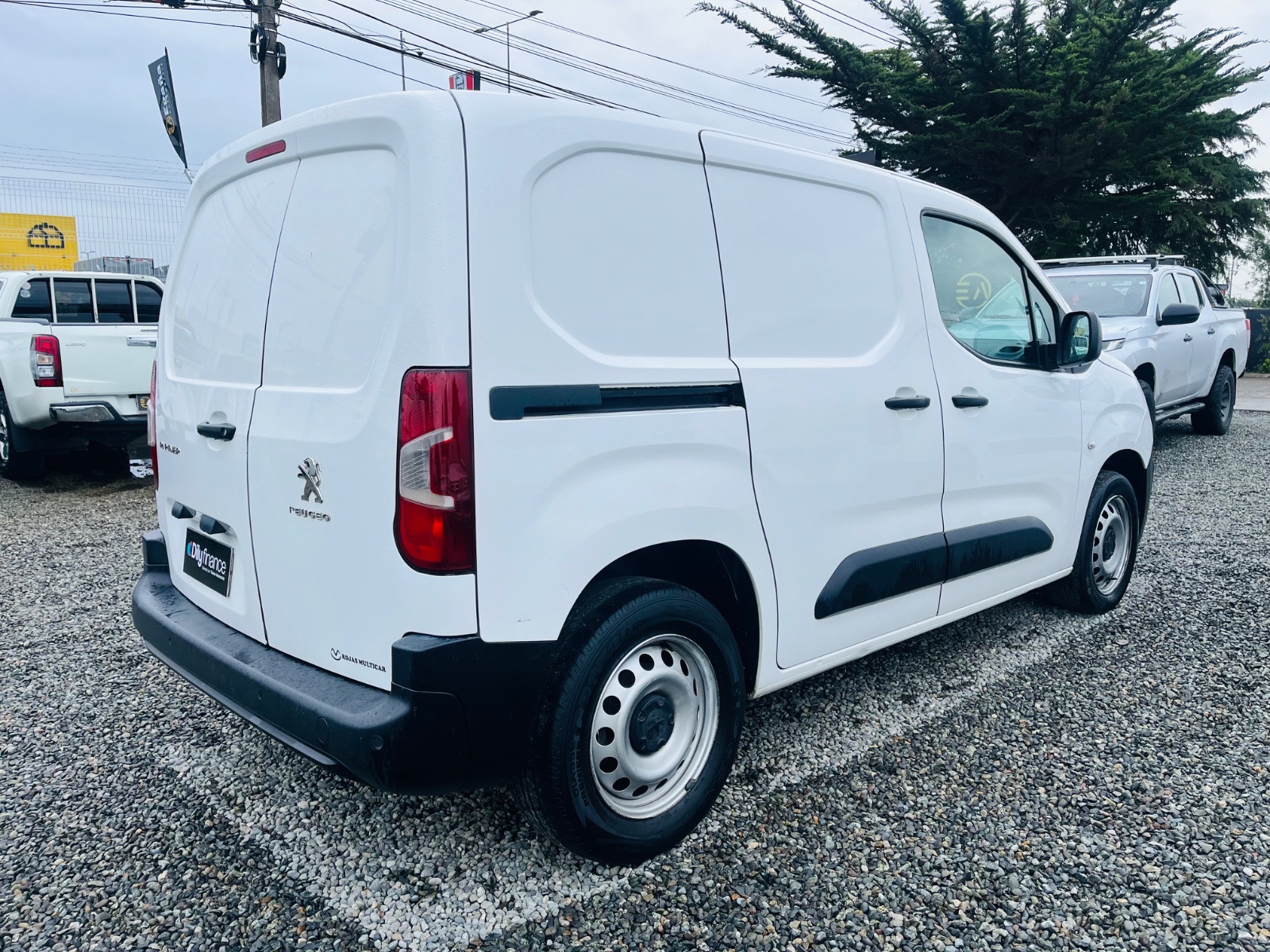 Peugeot Partner — foto 3 de 14