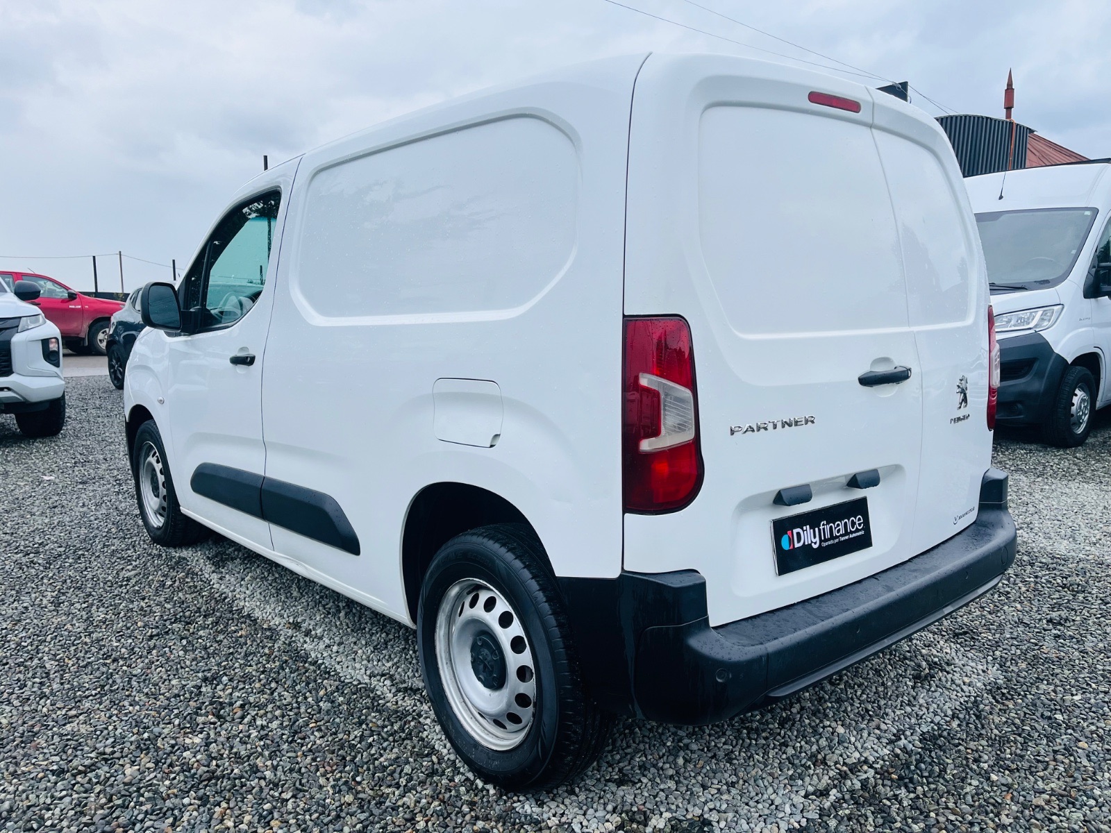 Peugeot Partner — foto 5 de 14