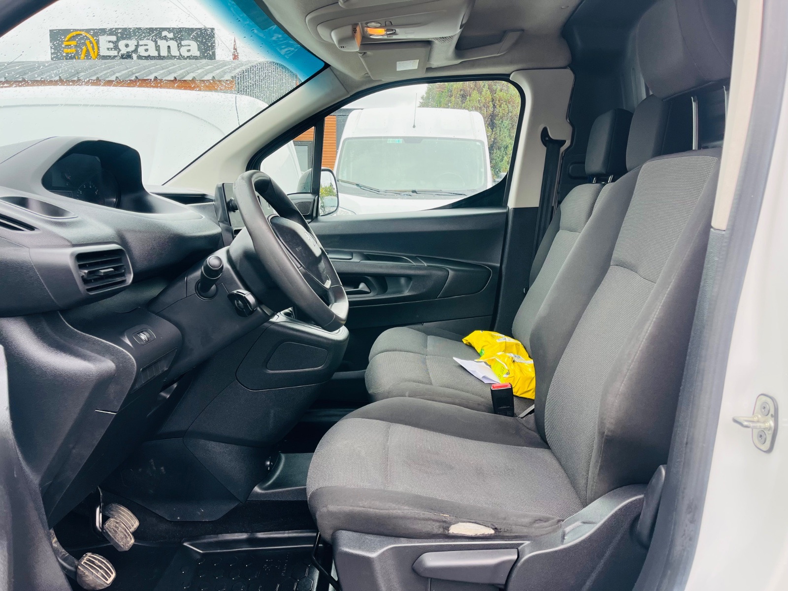 Peugeot Partner — foto 7 de 14