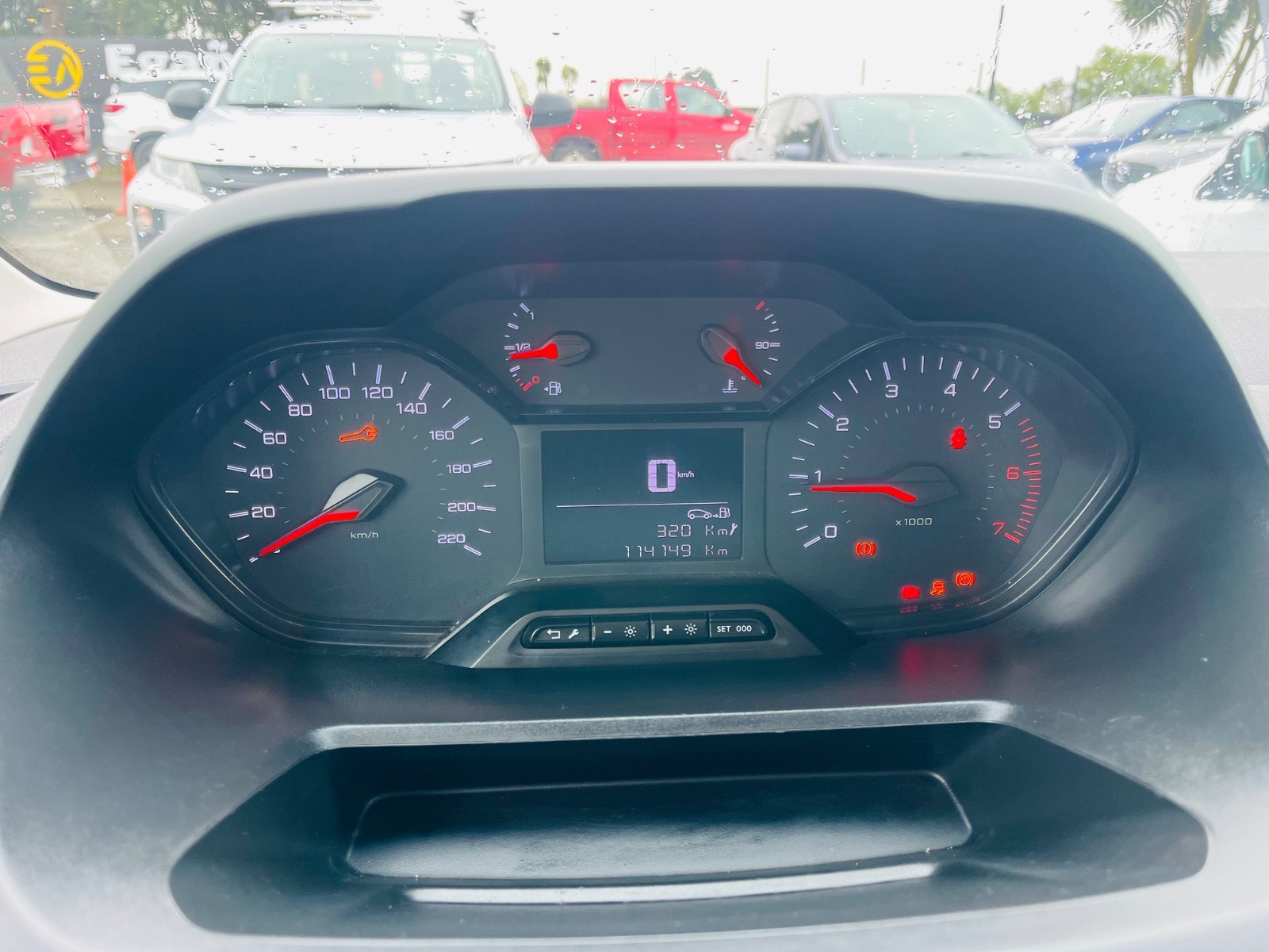Peugeot Partner — foto 10 de 14