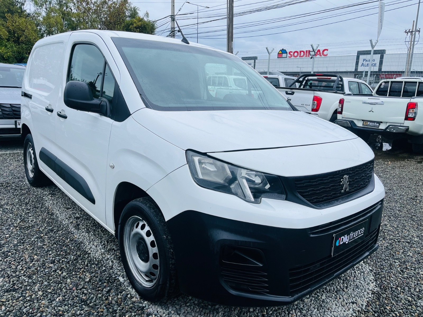 Peugeot Partner — foto 14 de 14