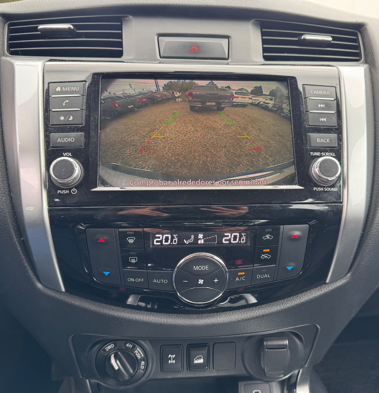 Nissan Navara Xe — foto 9 de 11