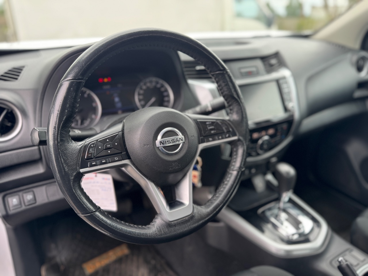 Nissan Navara Xe — foto 10 de 11