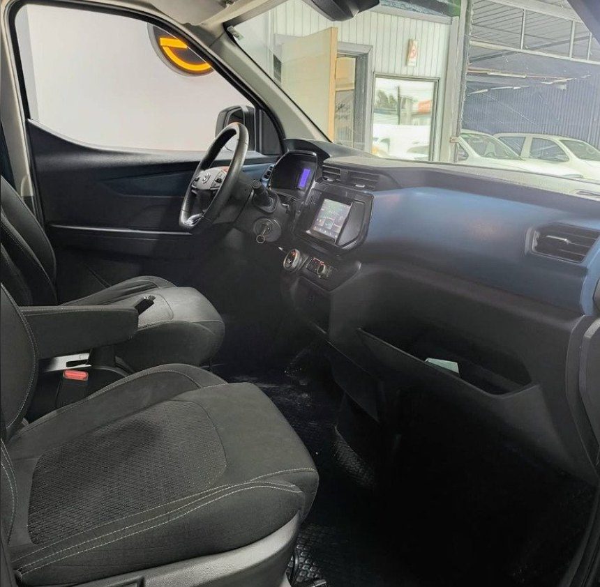 Maxus Ev30 — foto 8 de 11